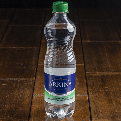 Wasser mit Kohlensäure