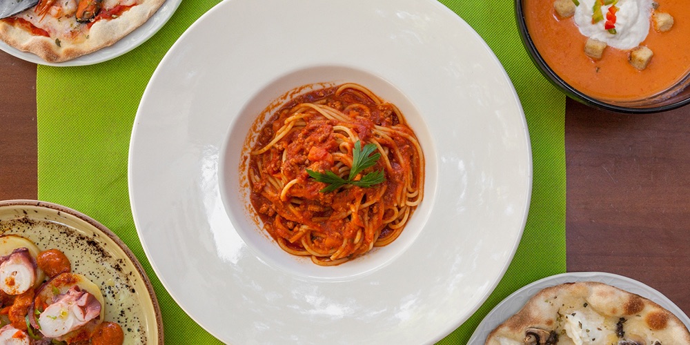 Pizzeria Piazza Italia Neusser Str.1 Italienische Pizza, Snacks