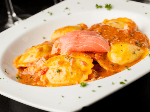 Ravioli al salmone