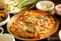 Leek and seafood pancake