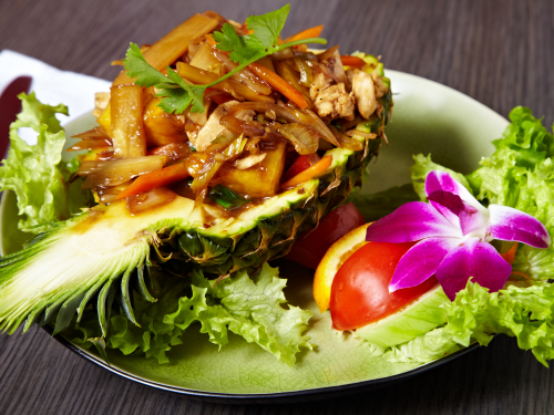 Exotic chicken with pineapple