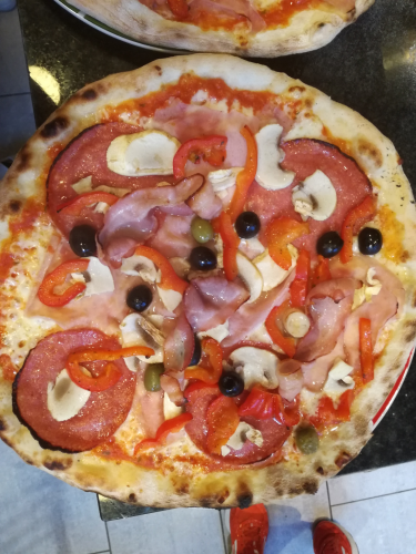 Pizza della casa