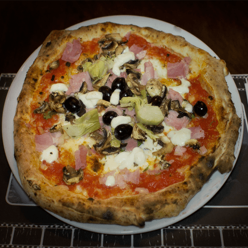Pizza capricciosa