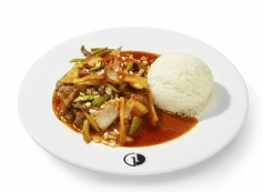 Stir-fried beef strips with satay