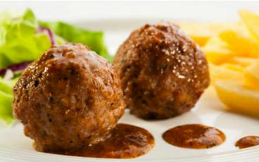 Boulet avec sauce lapin