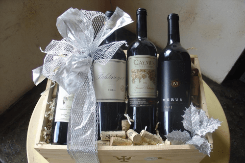 une commande à €60 une bouteille de vin offert ( rose - rouge- blanche)