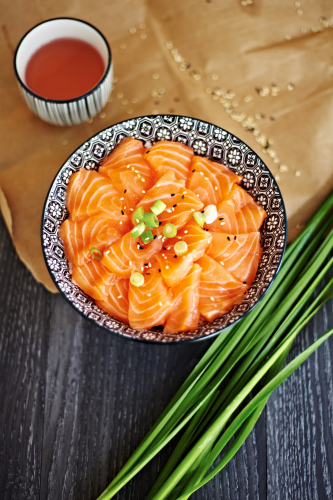 Chirashi salmon
