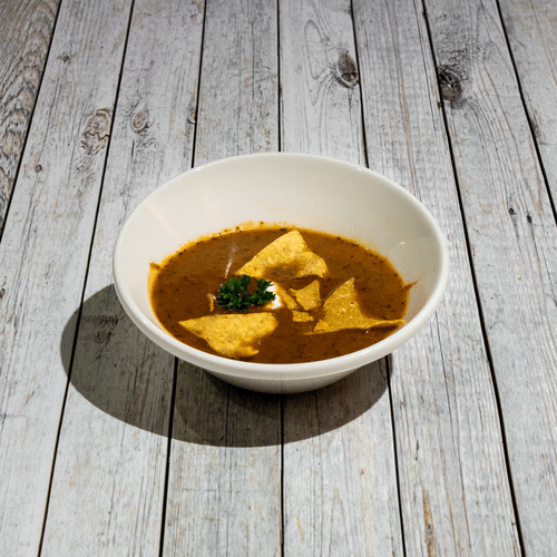 Hausgebackene Tortilla Chips mit Zapote Salsa
