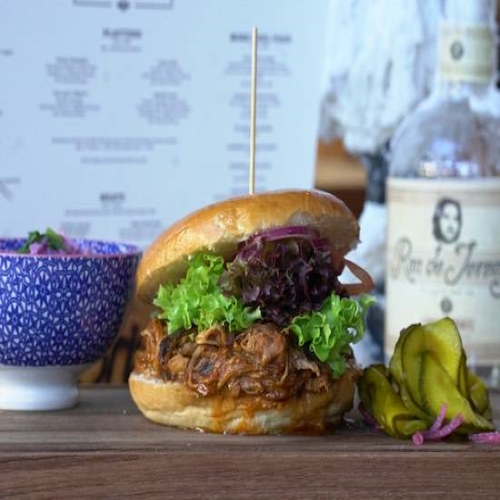 Pulled Pork Burger