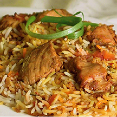 Mixed Biryani Agneau, Poulet, Crevettes et Légumes