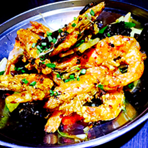 F6 - Crevettes Sautées à la Sauce Saté