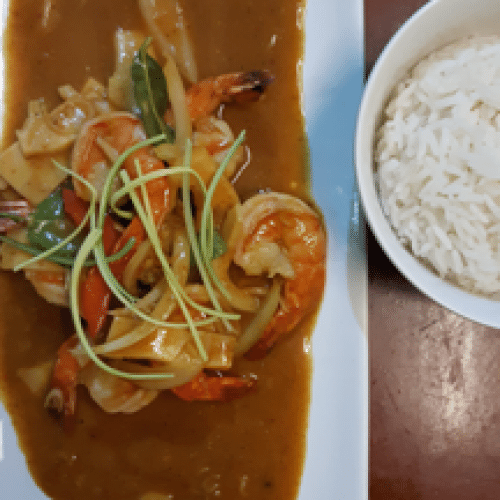 Crevettes au Curry et Riz Blanc