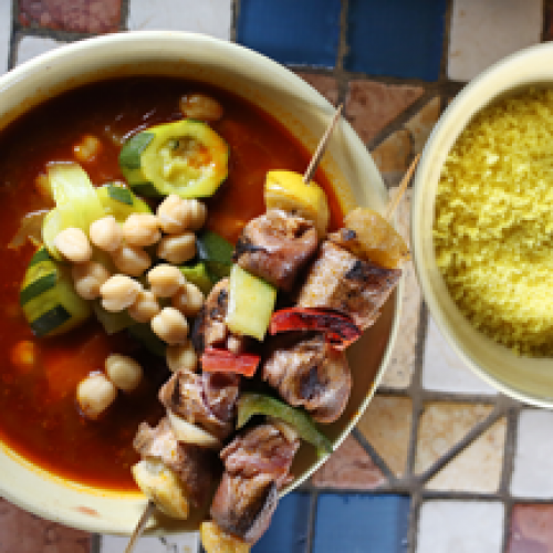 Couscous aux brochettes de poulet