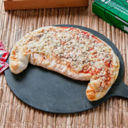 Pizza Calzone Viande Hachée Méga