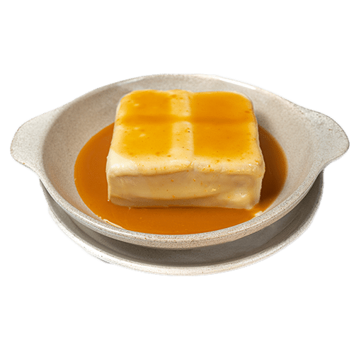Tosta mista com molho de francesinha