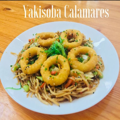 Yakisoba com calamares