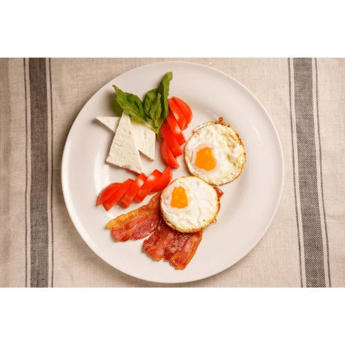 Oua ochiuri cu bacon