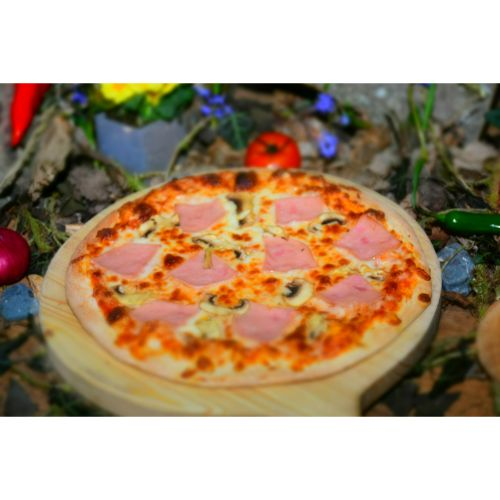Pizza Prosciutto e Funghi