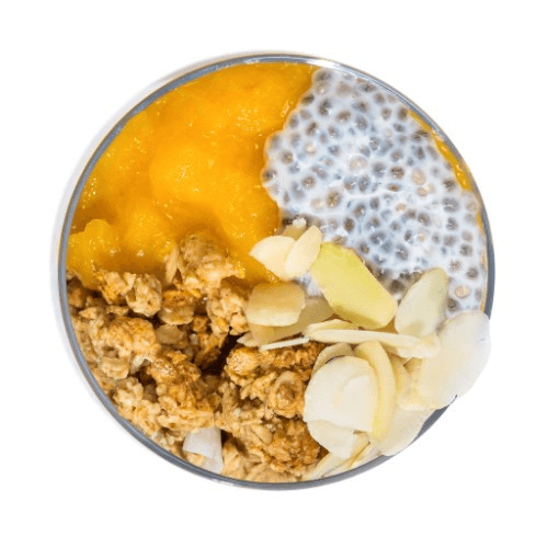 Budinca de chia cu piure de piersici, musli crunch, migdale