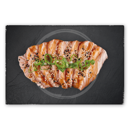 Flamed salmon sashimi