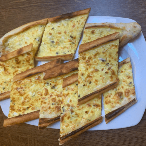 Pide au fromage