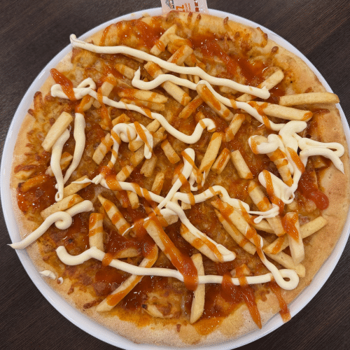 Nieuw Pizza friet met Mayo en Ketchup