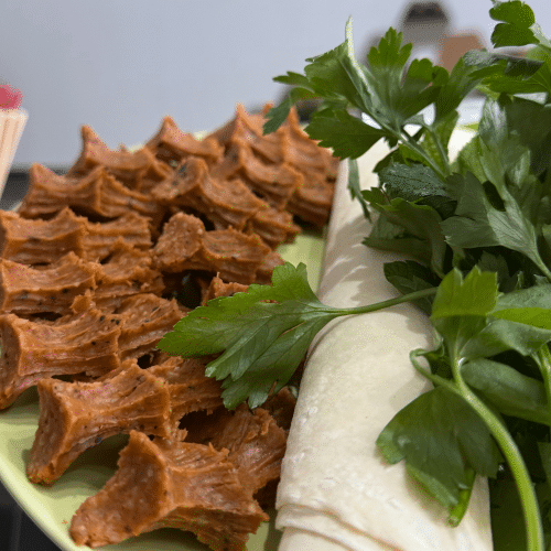 Familieportie çigköfte (1000 g met ayran)