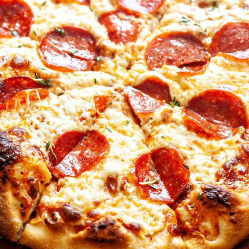 Meduim pizza peperoni (32cm)