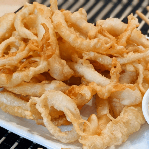 Calamars frits aux 5 épices (6 pcs)