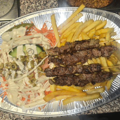 Assiette brochette d'agneau