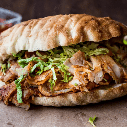 Broodje kip met ananas