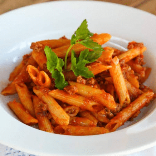Penne bolognese gratiné