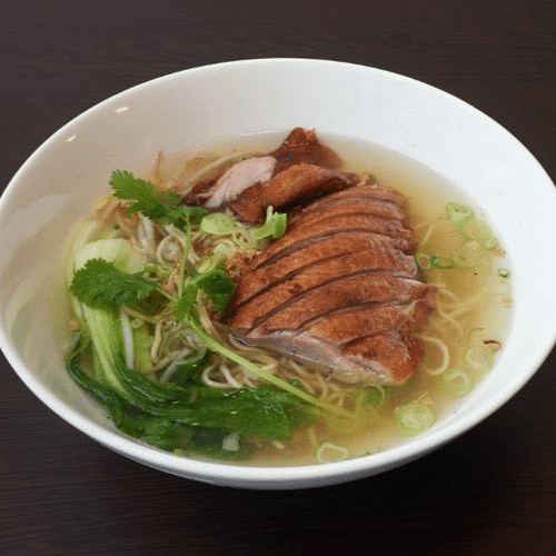 Soupe de nouilles au canard laqué