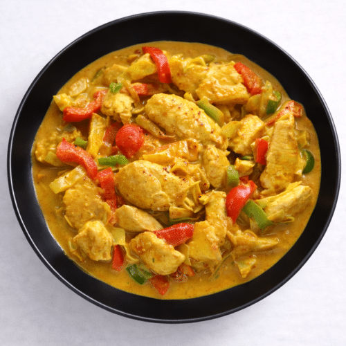 Kipfilet met seizoensgroenten in currysaus