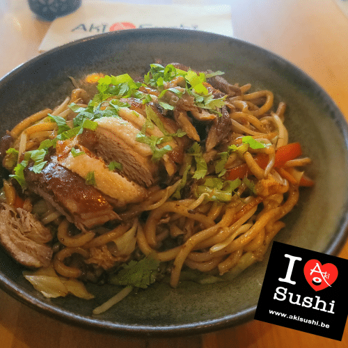 Yaki-udon met eend