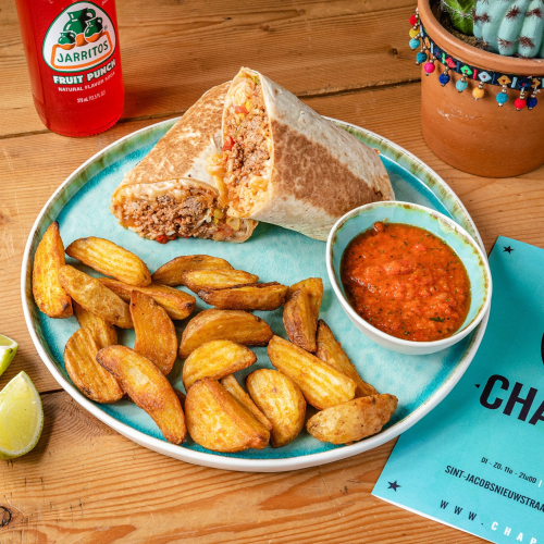 Chili con carne burrito