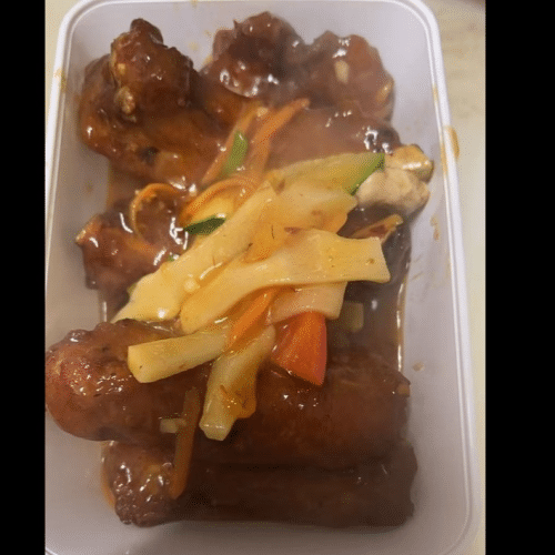 Ribbetjes in Pikante saus