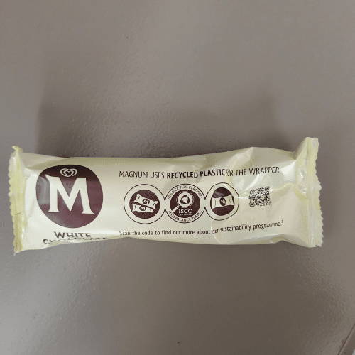 Magnum Classic Almond White