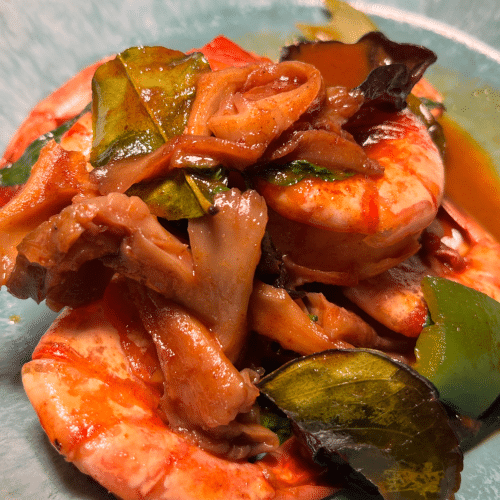 Gambas parfumées au basilic, façon thaï