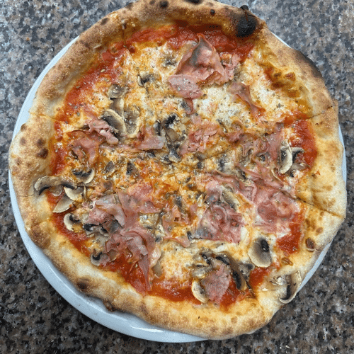Pizza Prosciutto e Funghi