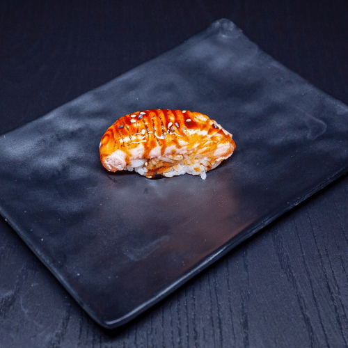 Nigiri saumon tataki (1 pc)