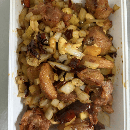 54a. Extra pikante kippenblokjes met pinda's