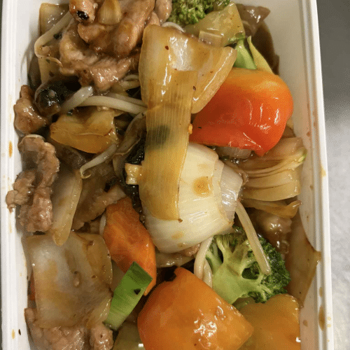 73. Varkensvlees in pikante saus met basilicum