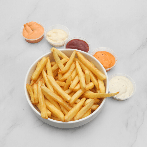 Bakje friet met saus