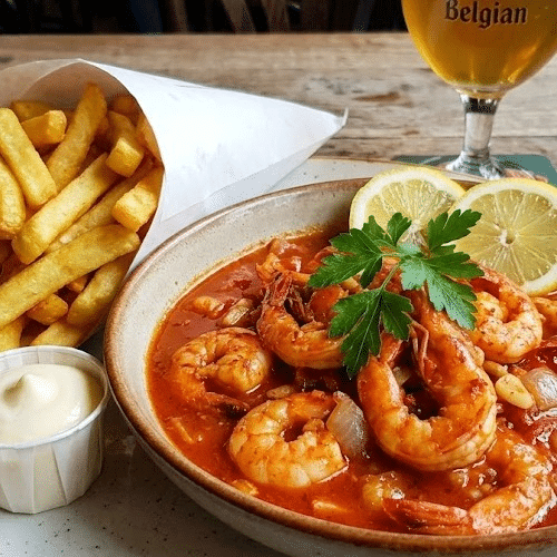 Scampi's diabolique met frietjes