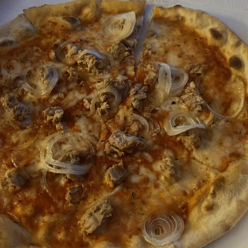 Pizza tonno