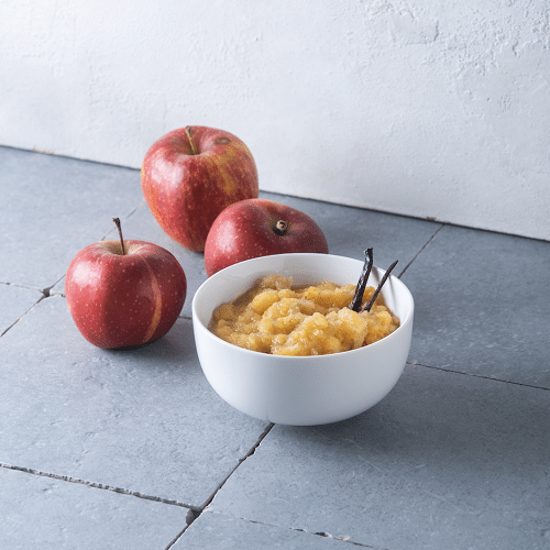 Homemade apple-compote