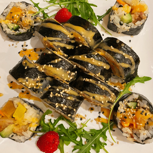 Kimbap met gebakken kip