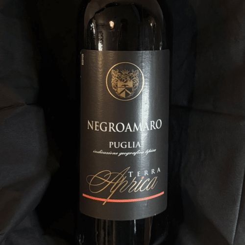 Rode wijn negroamaro terra d aprica