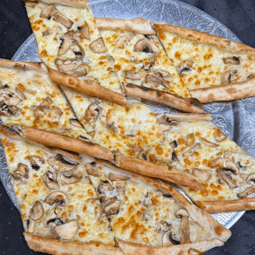 Pide met champignon / kaas